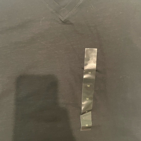 Banana Republic TShirt ( Medium) - Picture 3 of 7